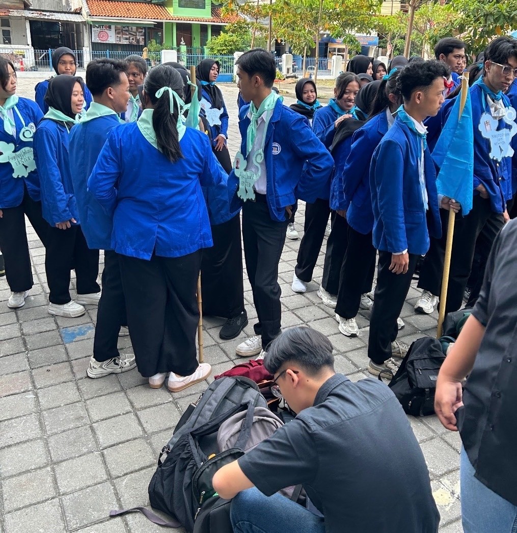 Peserta Kumpul dan Pengecekan Perlengkapan